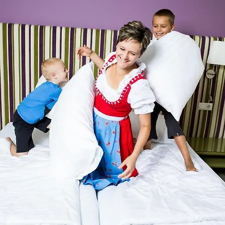 Han/Misafirhane Bauernwirt Graz