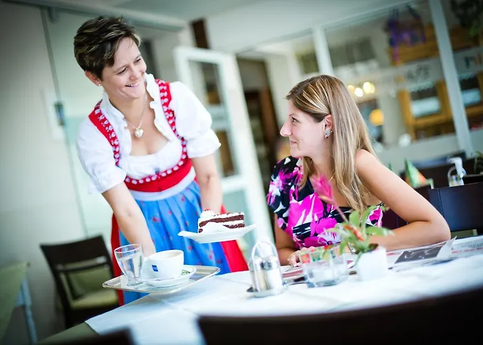 여관 Bauernwirt 2*