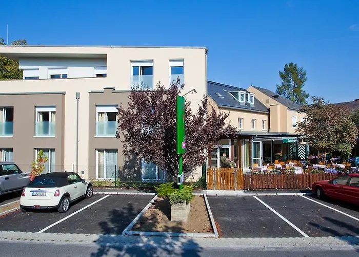 Bauernwirt Gasthof 2*